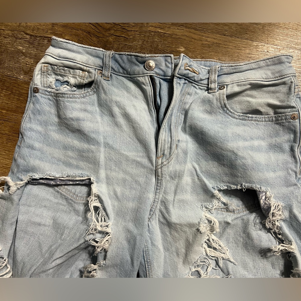 🌸👖💖American Eagle Outfitters Women's mom Blue Jeans size -10 - Picture 3 of 7